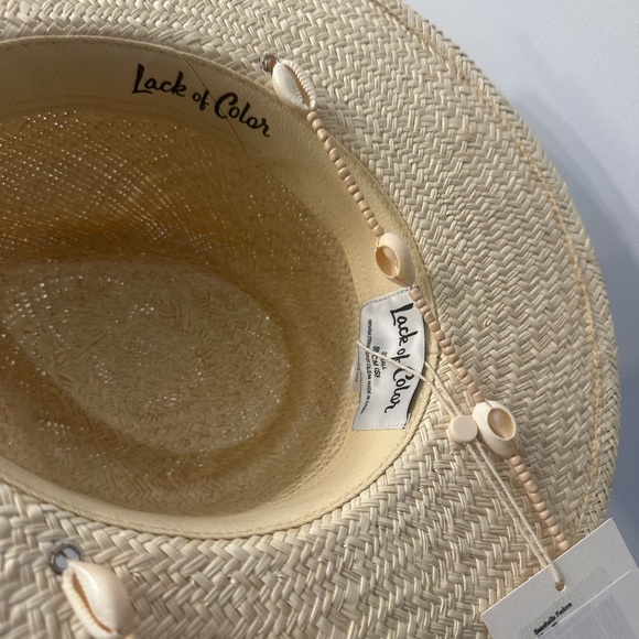 Lack of color seashells fedora - Picture 5 of 7